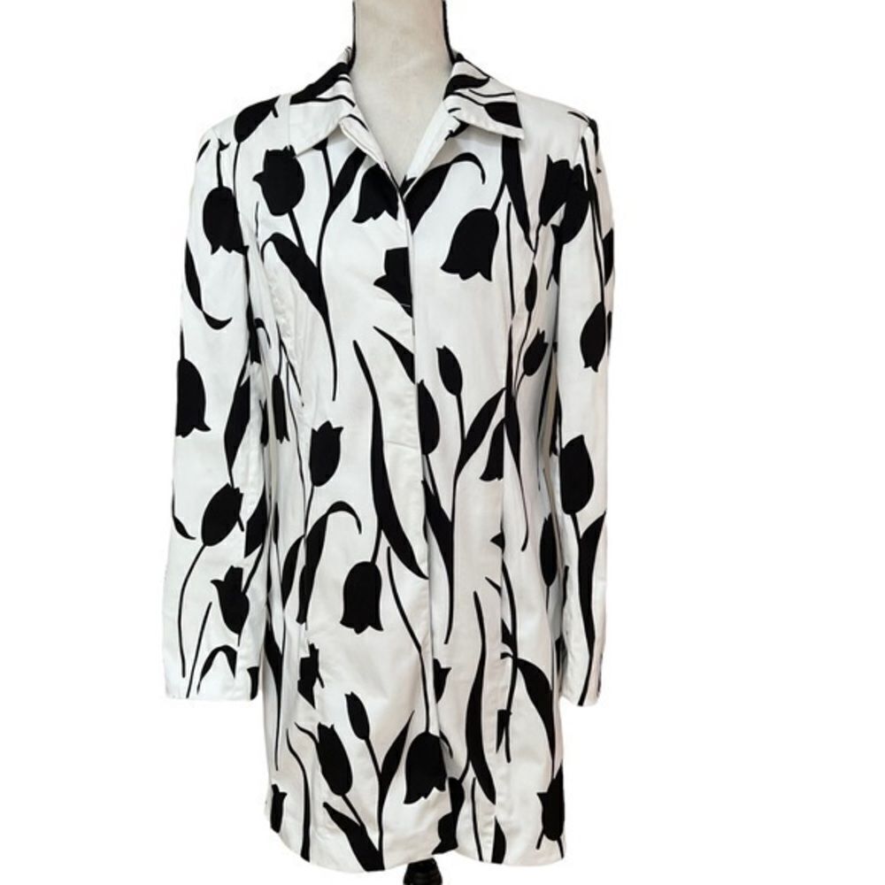 Grace Suits cotton floral white and black jacket size 8.